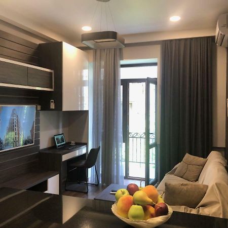 Apartment On Moskovyan 31 耶烈万 外观 照片