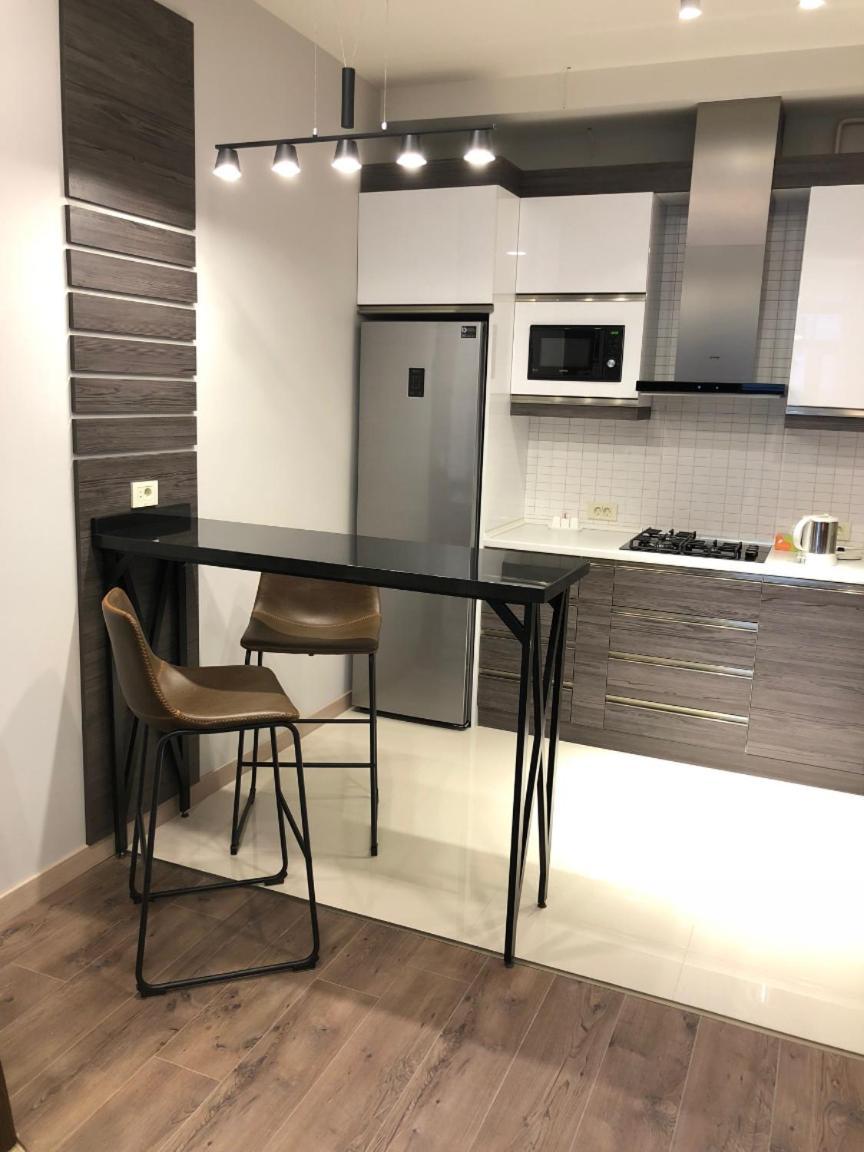 Apartment On Moskovyan 31 耶烈万 外观 照片