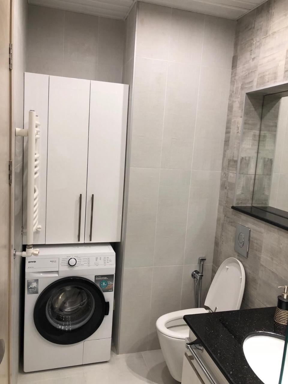 Apartment On Moskovyan 31 耶烈万 外观 照片